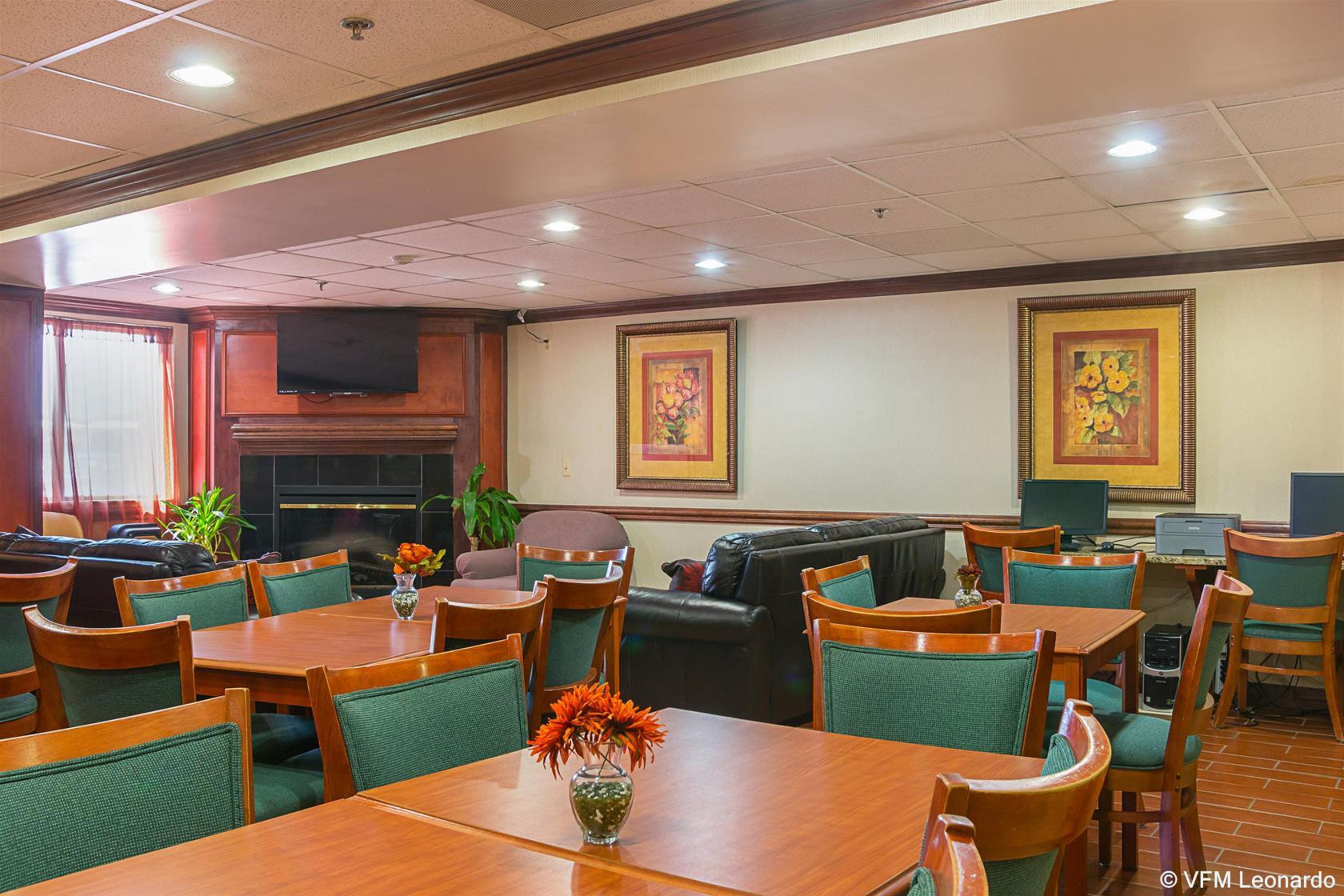 Quality Inn & Suites Detroit Metro Airport Romulus Dış mekan fotoğraf