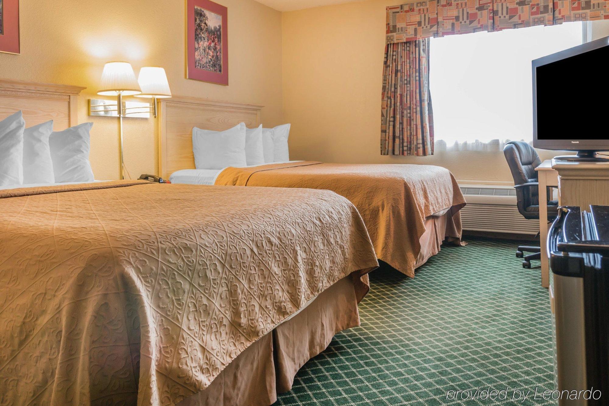 Quality Inn & Suites Detroit Metro Airport Romulus Dış mekan fotoğraf